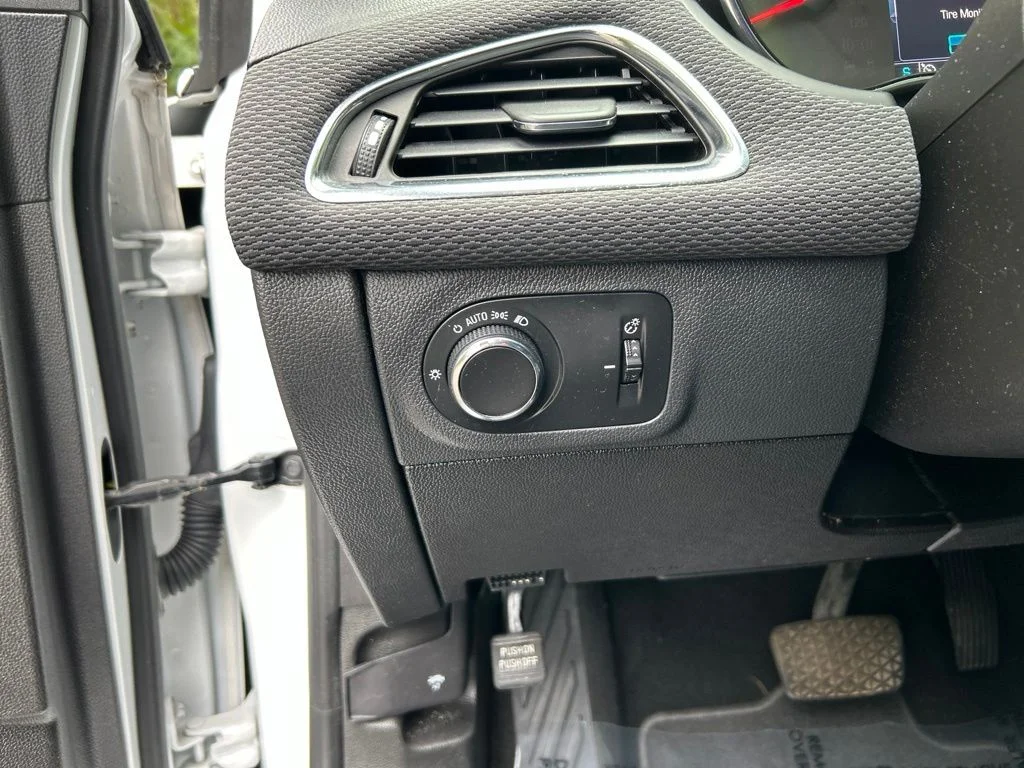 Used 2017 White Chevrolet LT image 25