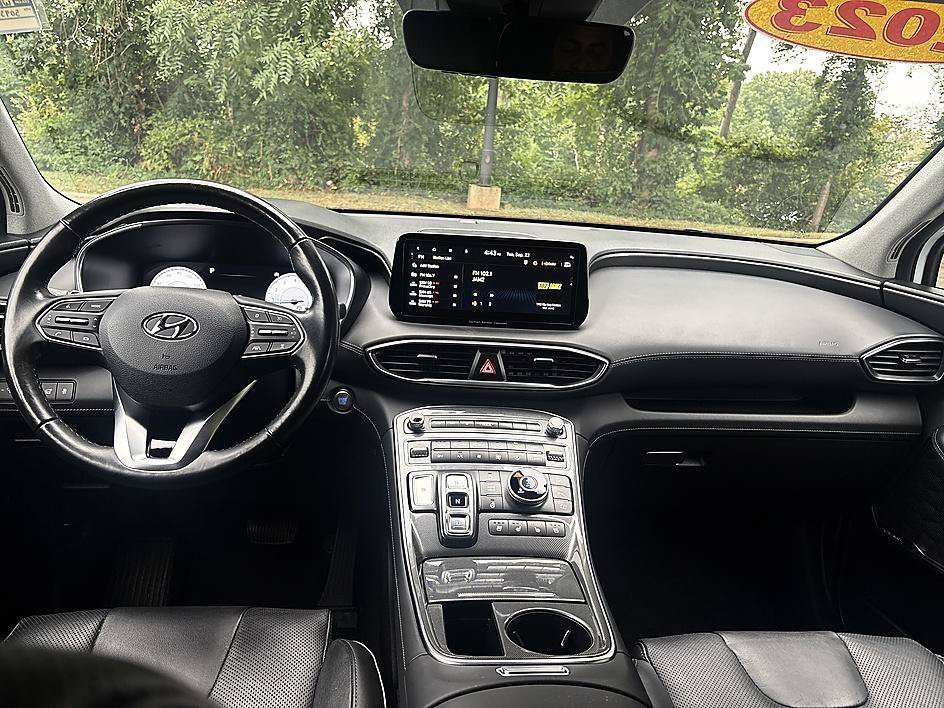 Used 2023 Serenity White Pearl Hyundai Limited image 19