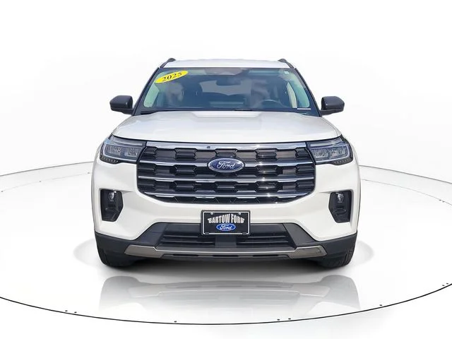 Used 2025 White Ford Active image 2
