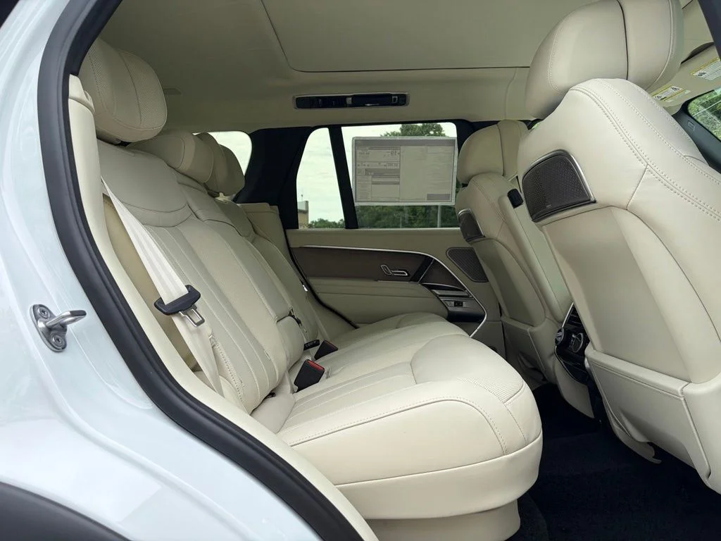 New 2026 White Land Rover Autobiography image 17