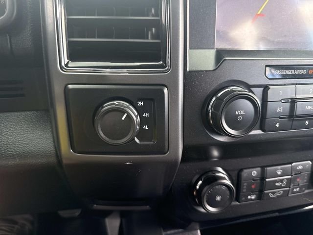Used 2019 Agate Black Metallic Ford XLT image 32