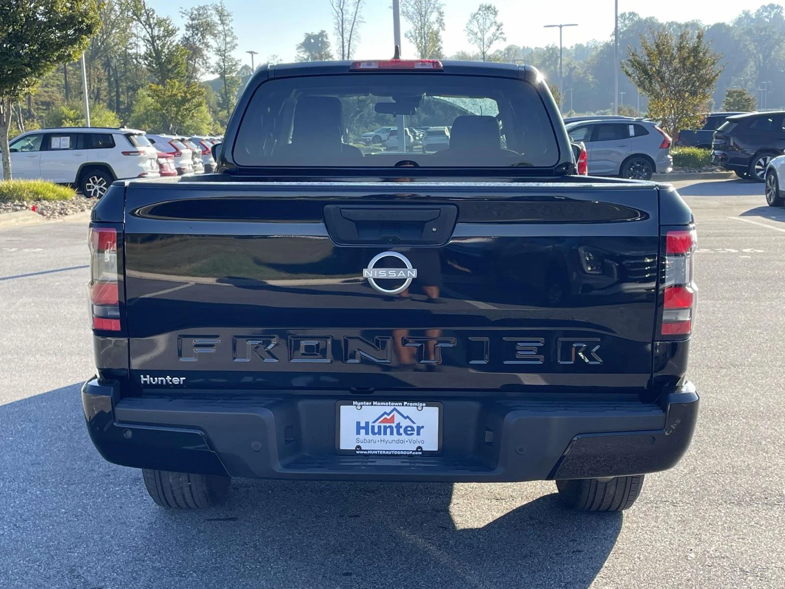 Used 2025 Super Black Nissan SV image 27