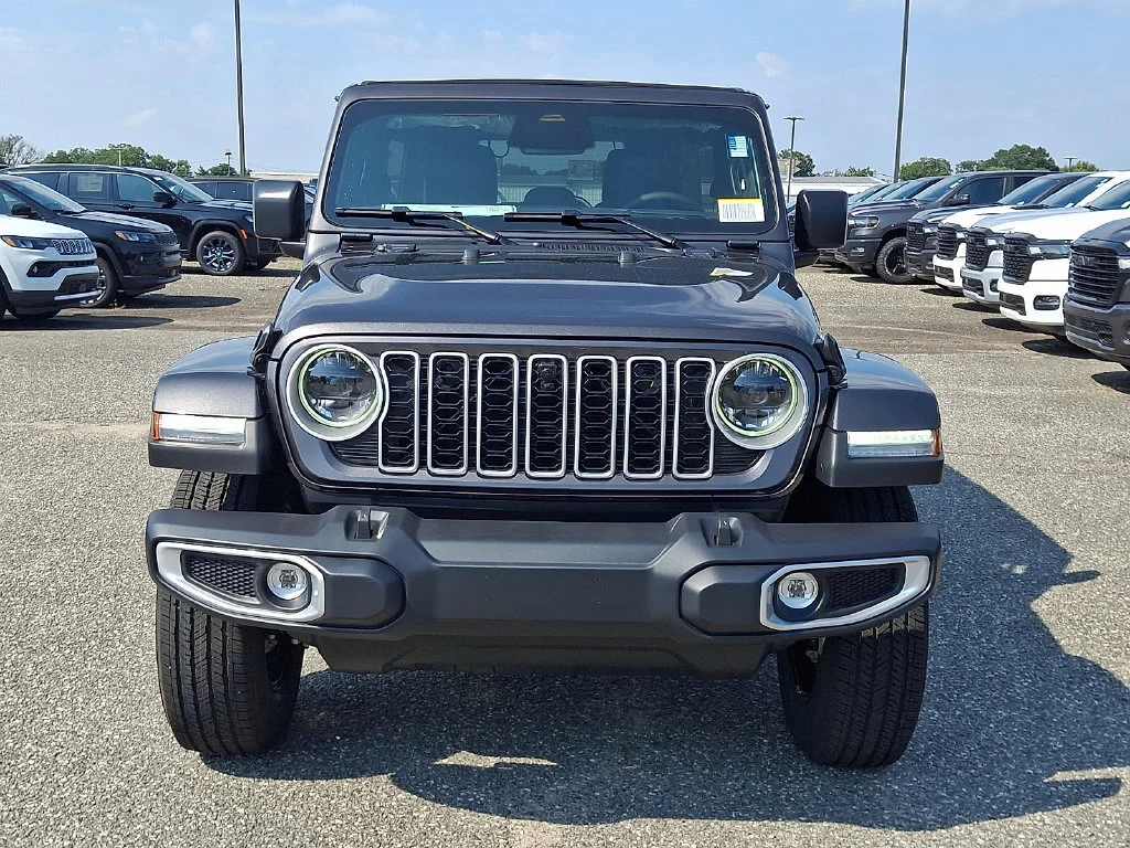 New 2027 Granite Crystal Metallic Clearcoat Jeep Sahara image 2