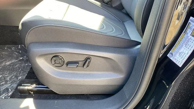 New 2026 Black Volkswagen 2.0T SE image 18