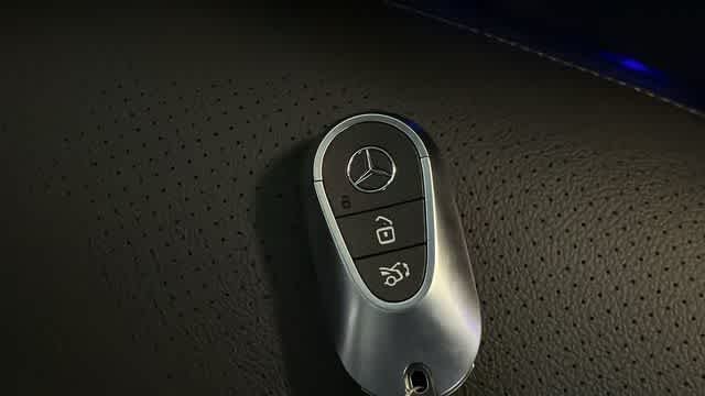 Certified Used 2026 Black Mercedes-Benz GLC 300 image 28
