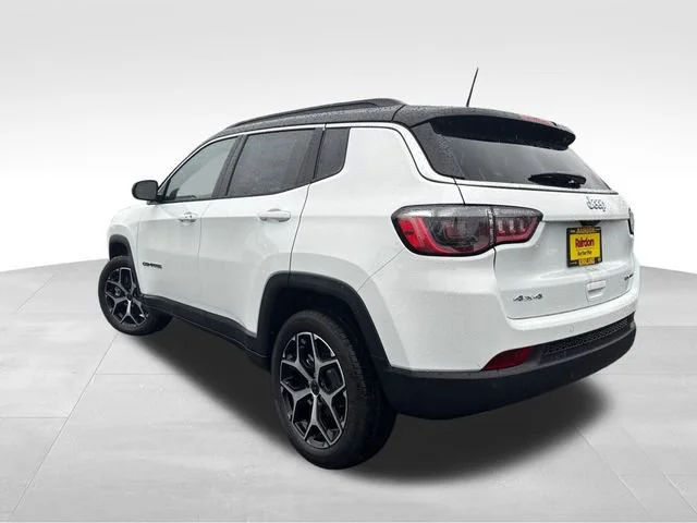 New 2026 Bright White Clear-Coat Exterior Paint Jeep Limited image 5