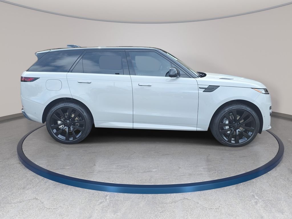 New 2027 Borasco Grey LAND ROVER Dynamic SE P400 image 4