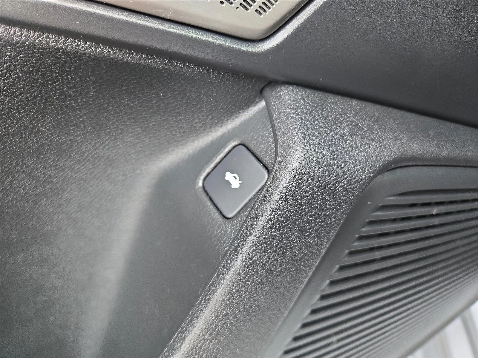 Certified Used 2023 Lunar Silver Metallic Acura TECH image 19