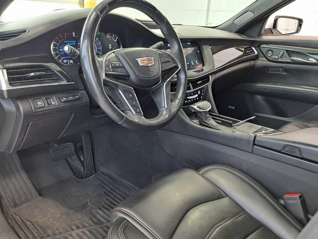 Used 2018 RADIANT SILVER METALLIC Cadillac Platinum AWD image 8