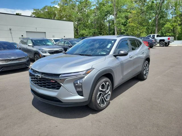 Used 2025 Gray Chevrolet 2RS image 4