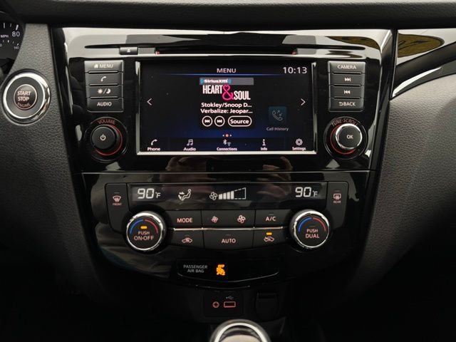 Used 2022 Gun Metallic Nissan SV image 22