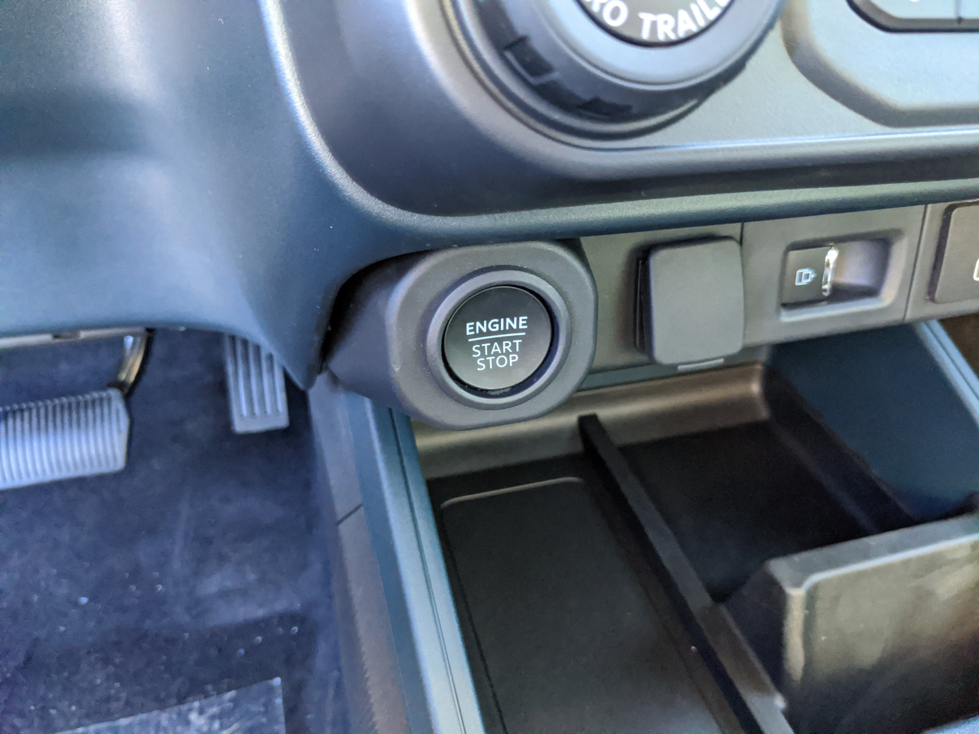 New 2026 Azure Gray Metallic Tri-Coat Ford Lariat® image 26