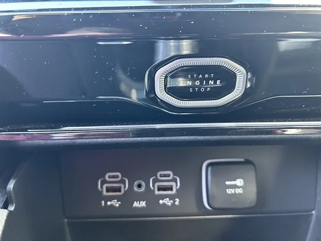 Used 2026 WHITE JEEP Limited image 29