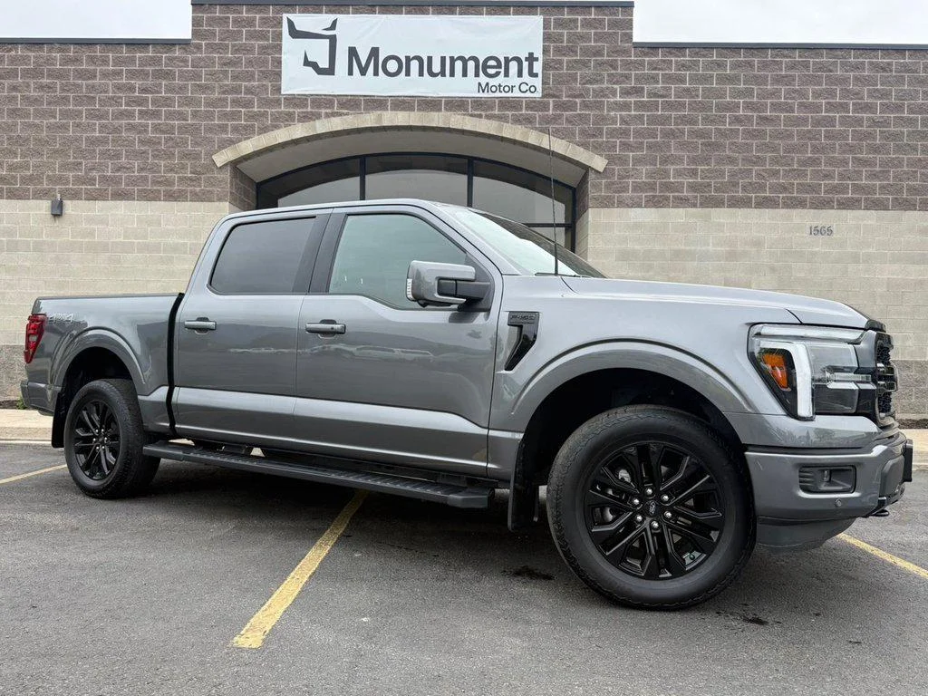 2025 Ford F-150 Lariat 4x4 SuperCrew 145 in's photo