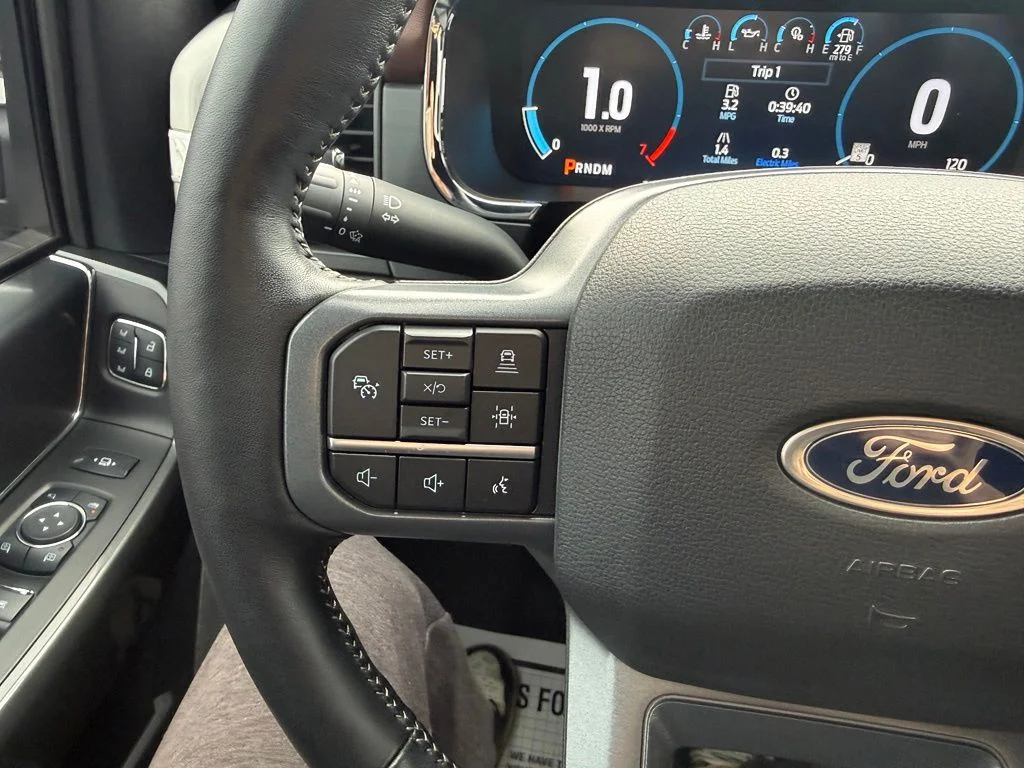 Used 2023 Black Ford Lariat image 28