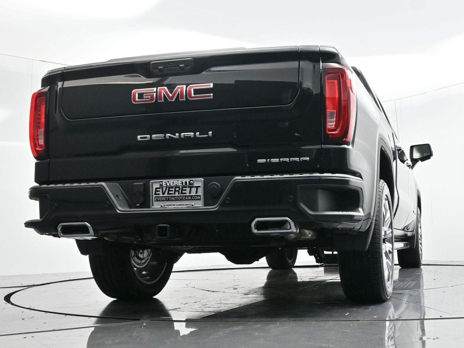 Used 2025 Onyx Black GMC Denali image 46
