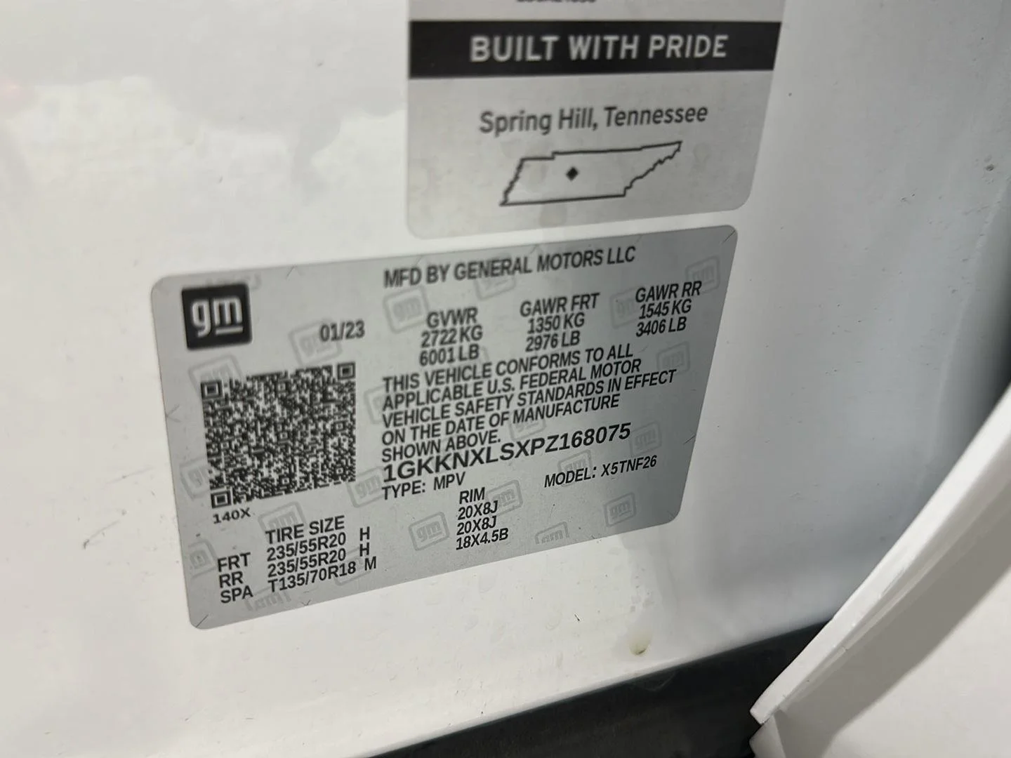 Used 2023 White Frost Tricoat GMC Denali image 35