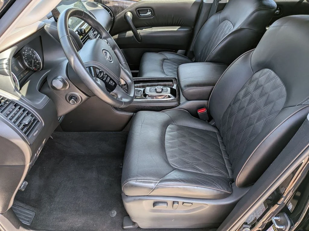 Used 2022 Black Nissan Platinum image 11