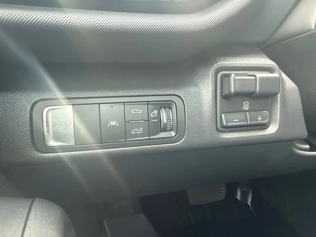 Used 2026 Black Chevrolet Trail Boss - Max Range image 24