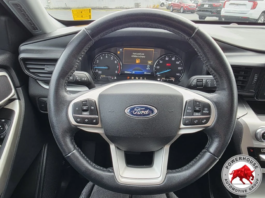Used 2021 White Ford XLT image 33