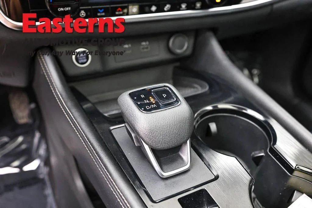 Used 2021 Gold Nissan SL image 15