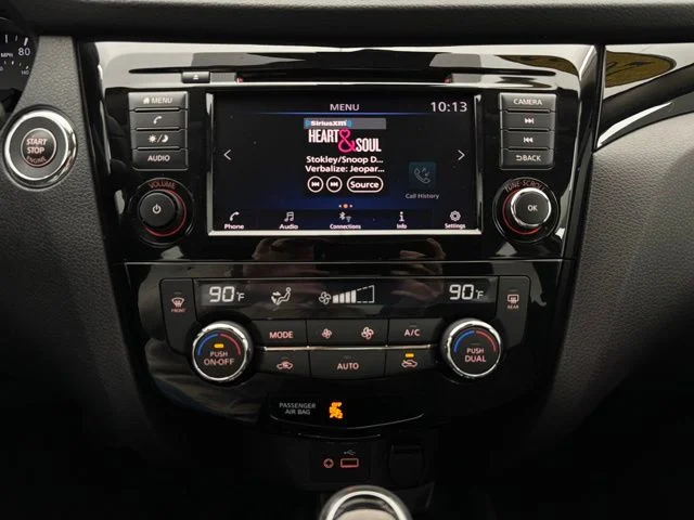 Used 2022 Gun Metallic Nissan SV image 22