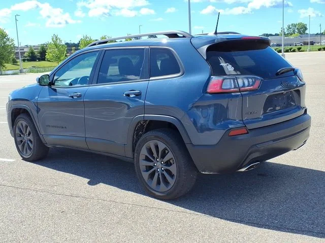 Used 2021 Blue Jeep Latitude Lux image 5