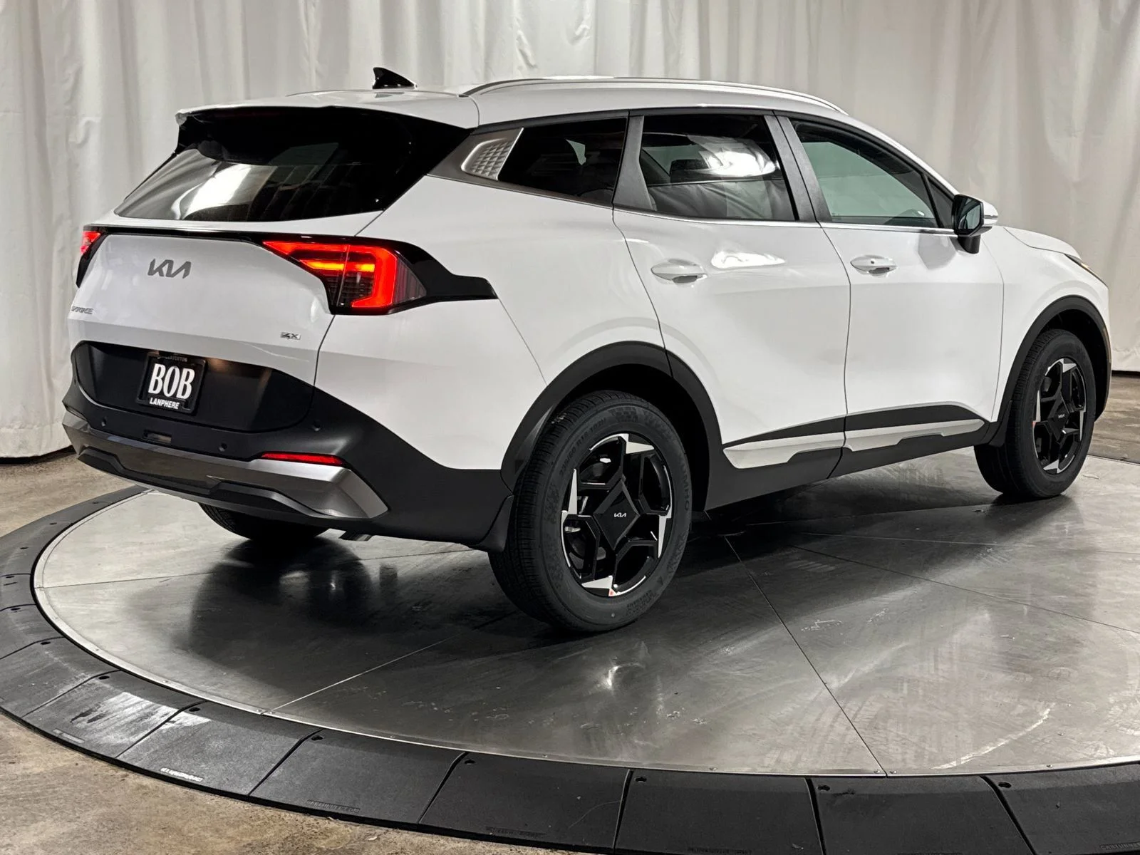 New 2026 Glacial White Pearl Kia EX image 12