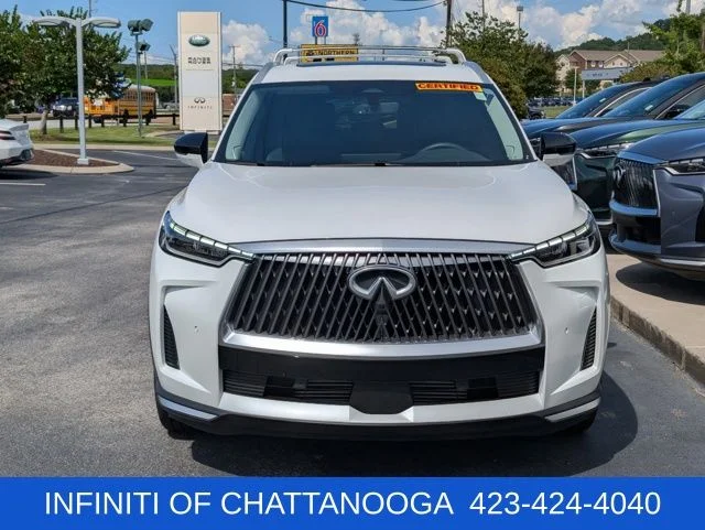 Certified Used 2026 White INFINITI LUXE image 11