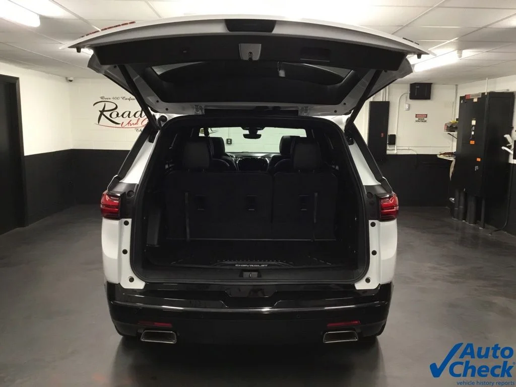 Used 2022 White Chevrolet Premier image 12