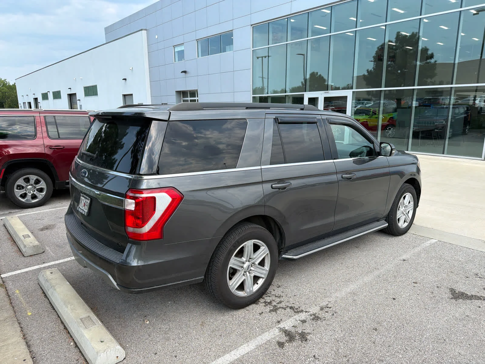 Used 2019 Magnetic Metallic Ford XLT image 5