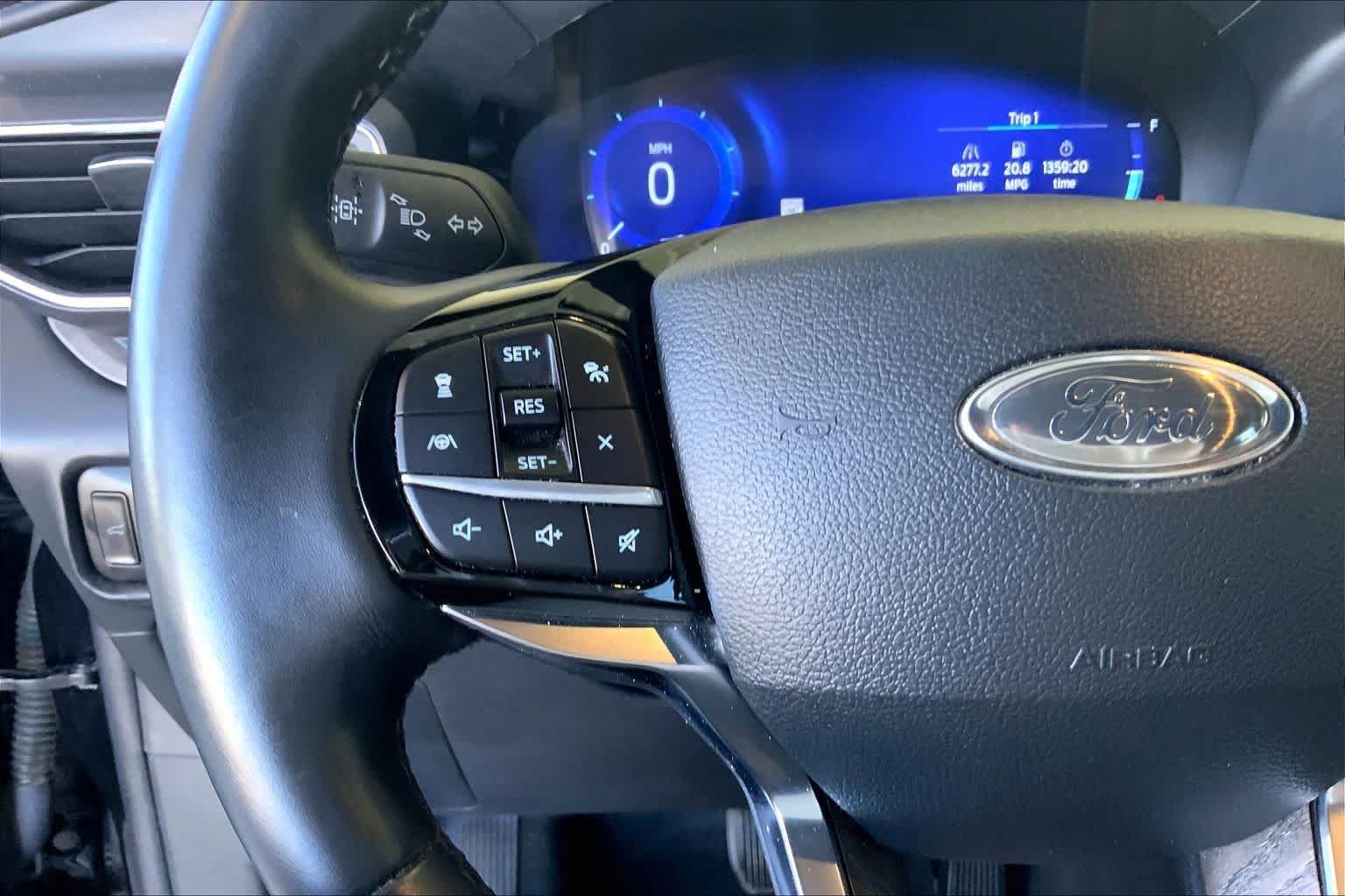 Used 2023 Agate Black Metallic Ford Platinum image 24