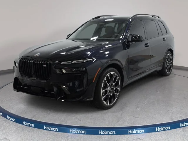 2023 BMW X7 M60i