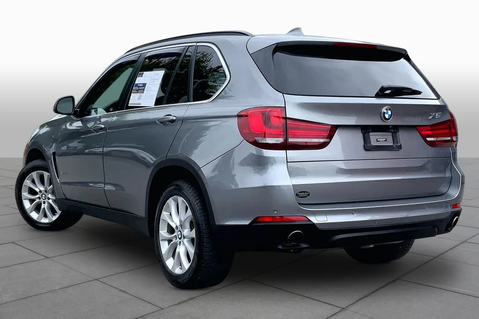 Used 2016 Space Gray Metallic BMW xDrive35i image 11