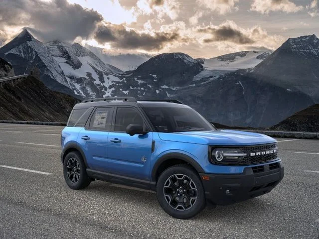New 2025 Blue Metallic Ford Outer Banks image 7