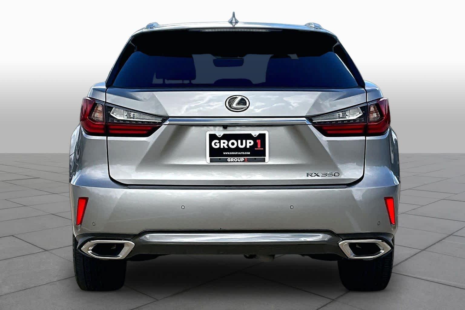 Used 2018 Atomic Silver Lexus  image 5