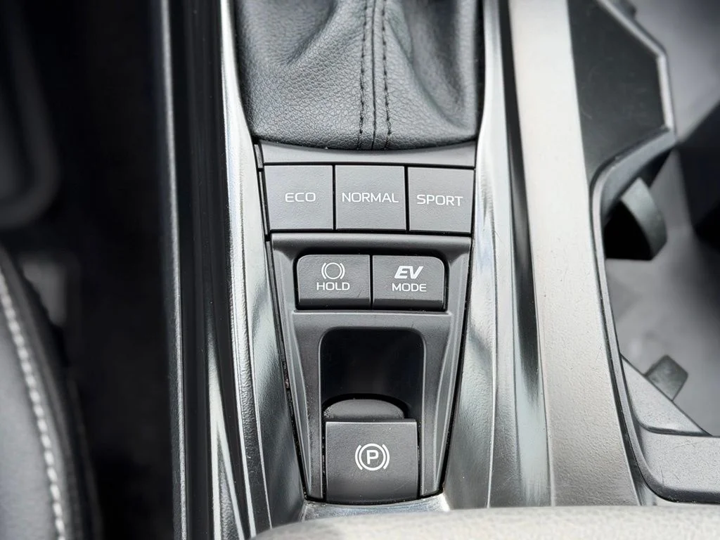 Used 2026  Toyota SE image 20
