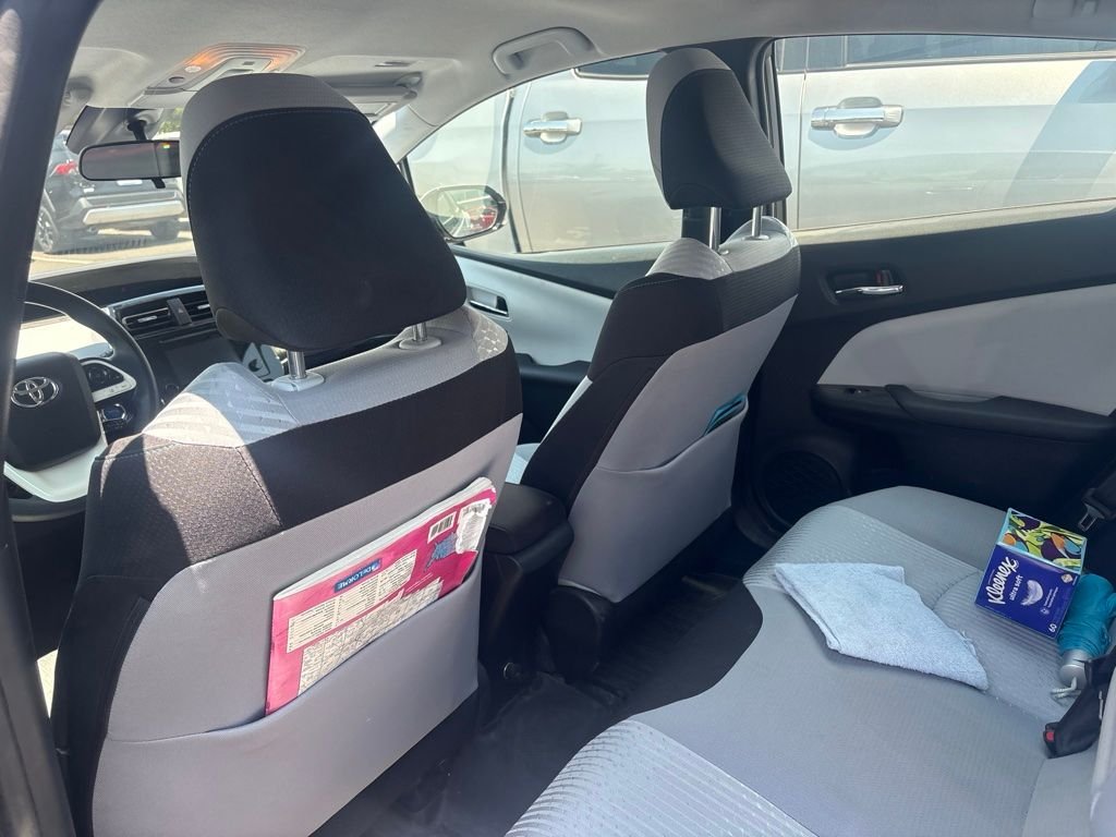 Used 2018 Silver Toyota Two image 8