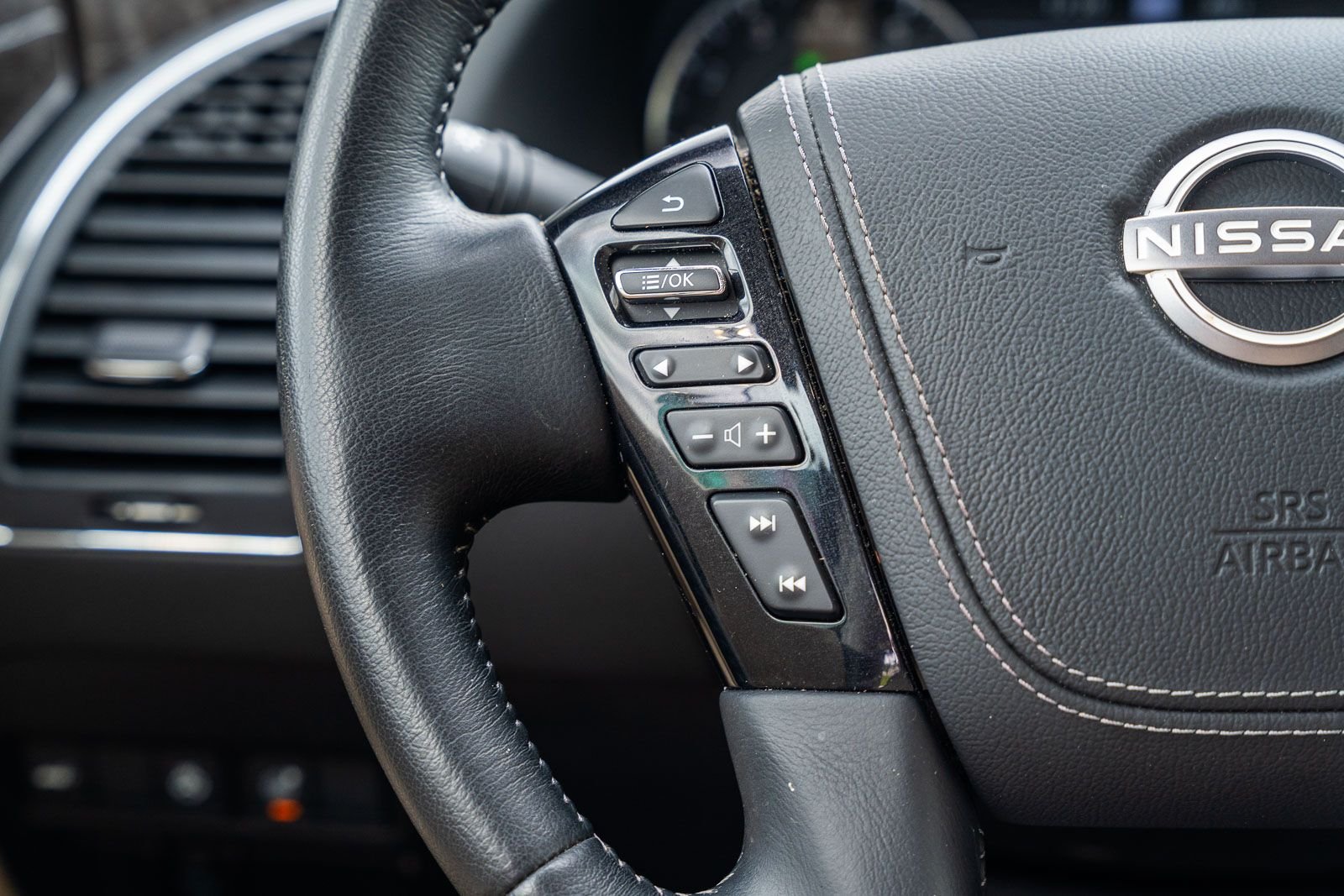 2023 Nissan Armada Platinum - Photo 46