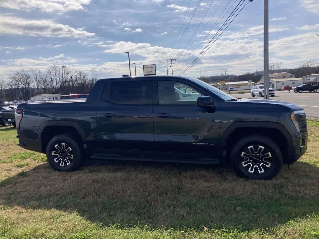 New 2026 Deep Ocean Metallic GMC Elevation Extended Range image 2