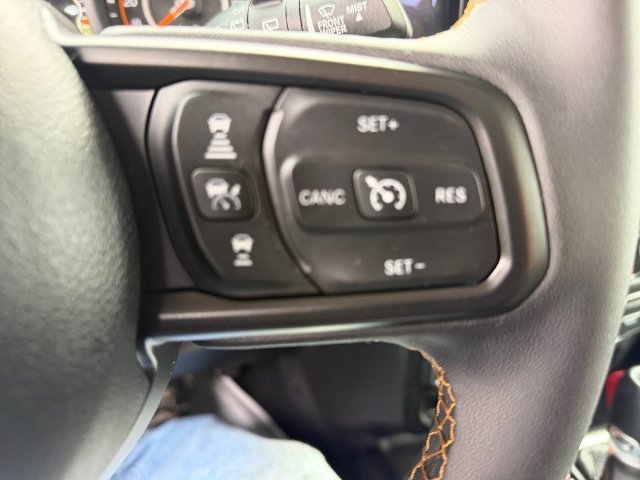 Used 2024 Green Jeep Sport S image 20