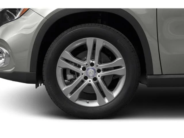 Used 2019 Black Mercedes-Benz GLA 250 image 11