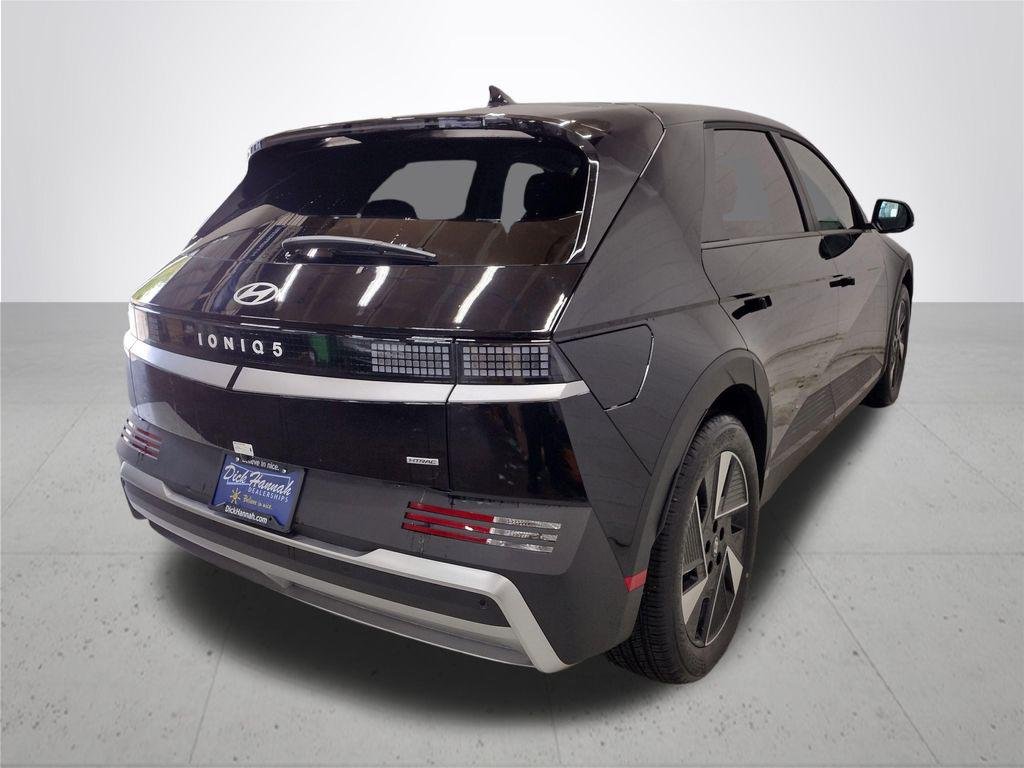 New 2026 Abyss Black Hyundai SEL image 13