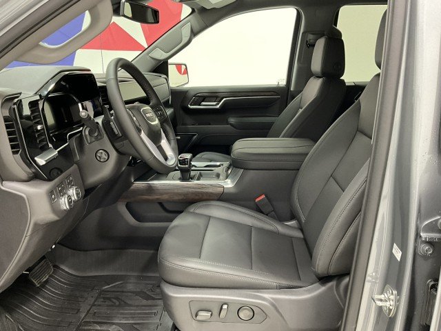 2026 GMC Sierra 1500 SLT - Photo 17