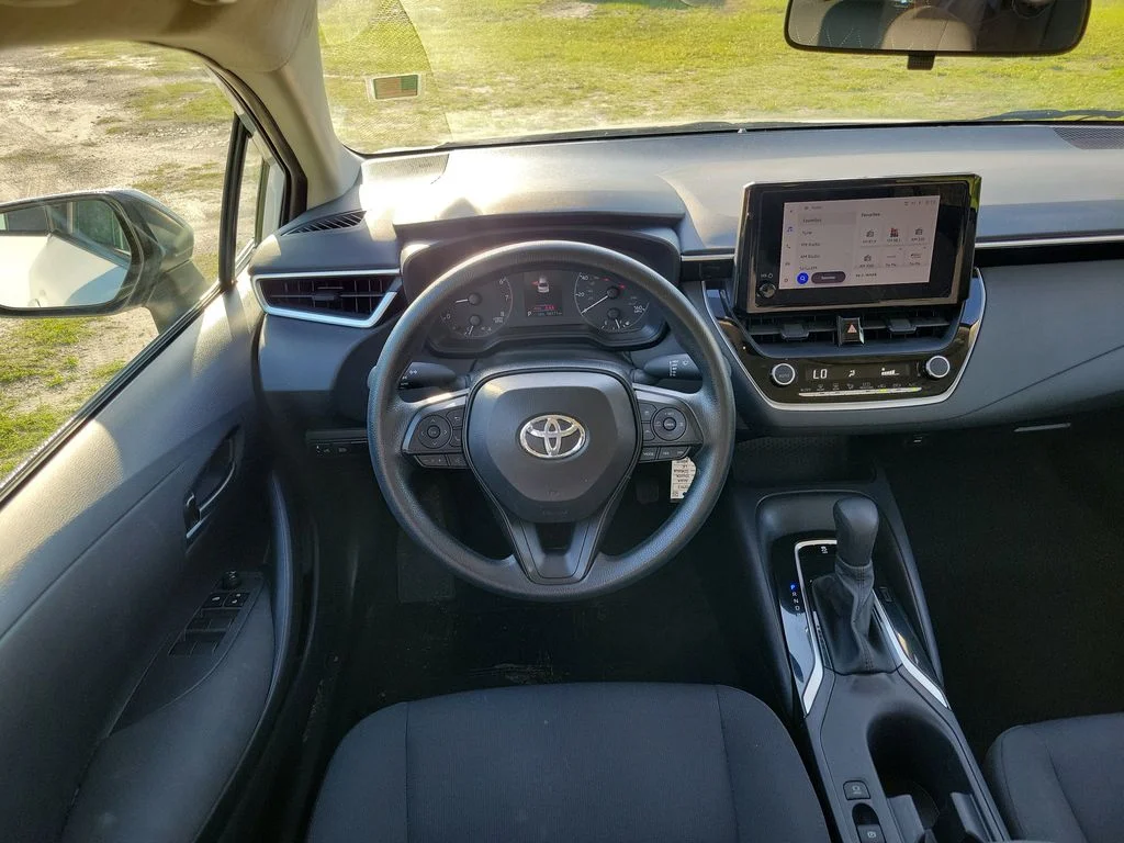 Used 2024 Ice Toyota LE image 26