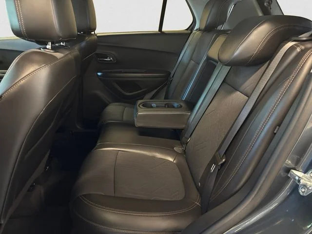 Used 2021 Gray Chevrolet LT image 14