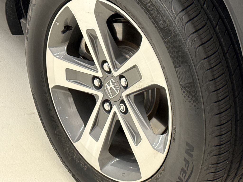 2025 Honda Pilot EX-L - Photo 10