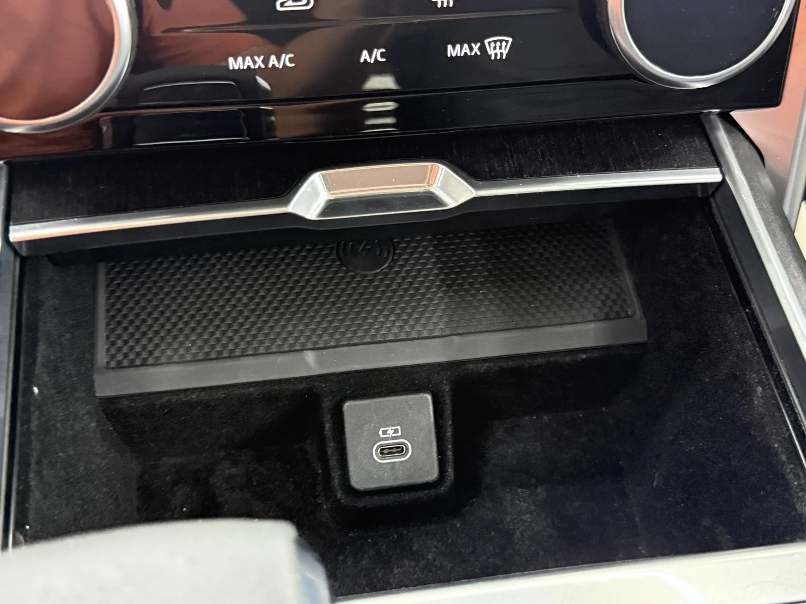 2022 Land Rover New Range Rover SE - Photo 28
