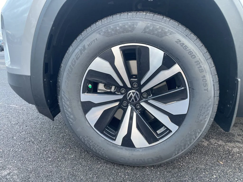 New 2026 Silver Volkswagen 2.0T SE image 5