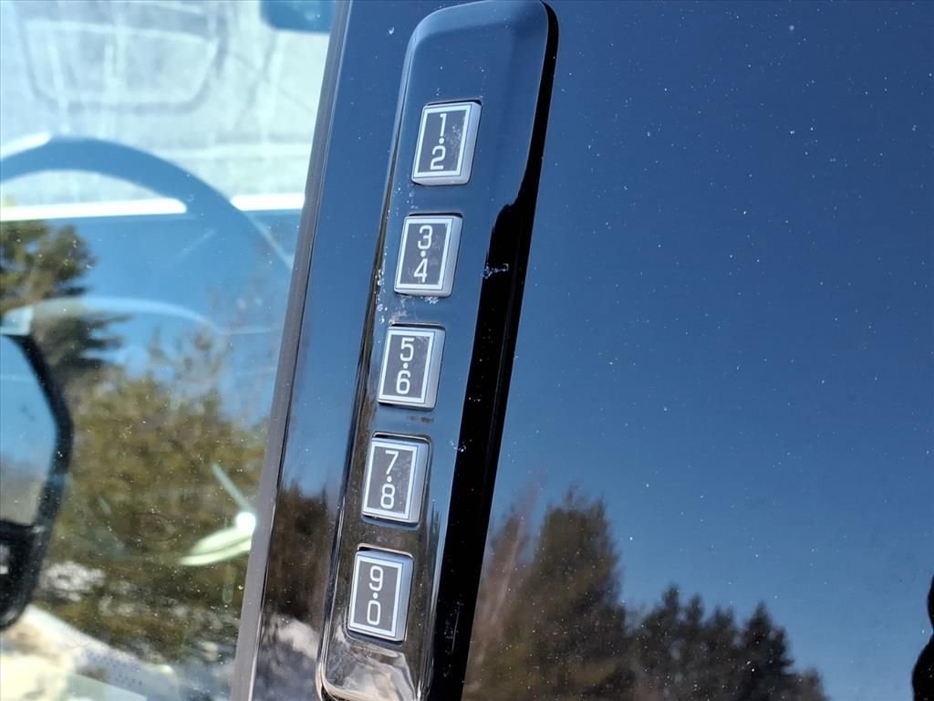 New 2026 Glacier Gray Metallic Tri-Coat Ford F-350® Platinum® image 17